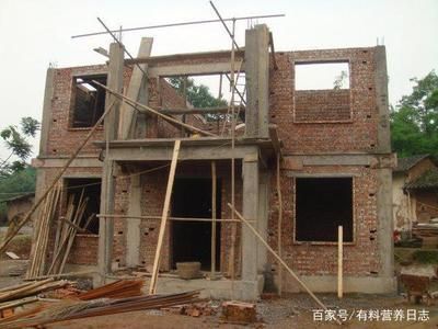 磚混結構房屋建造價格多少錢一平方米（磚混結構房屋每平米的造價在800元左右，實際造價會受到多種影響）