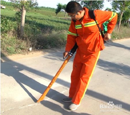 混凝土道路裂縫修補方法（嵌縫堵漏法：混凝土裂縫修補后的養護技巧,裂縫修補成本分析）